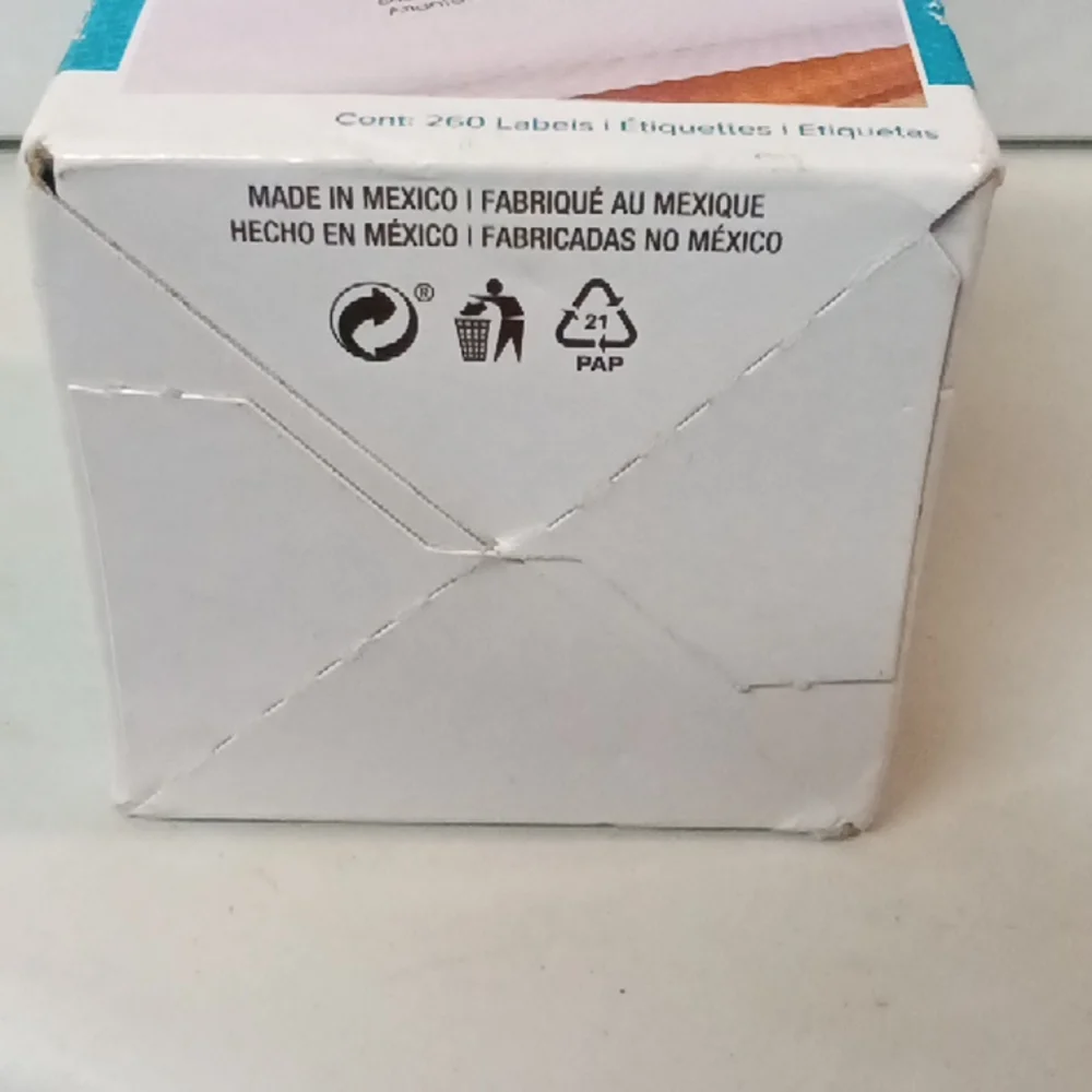 New dymo White address labels